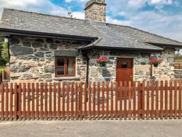 Glanllyn Lodge - Lodge exterior view